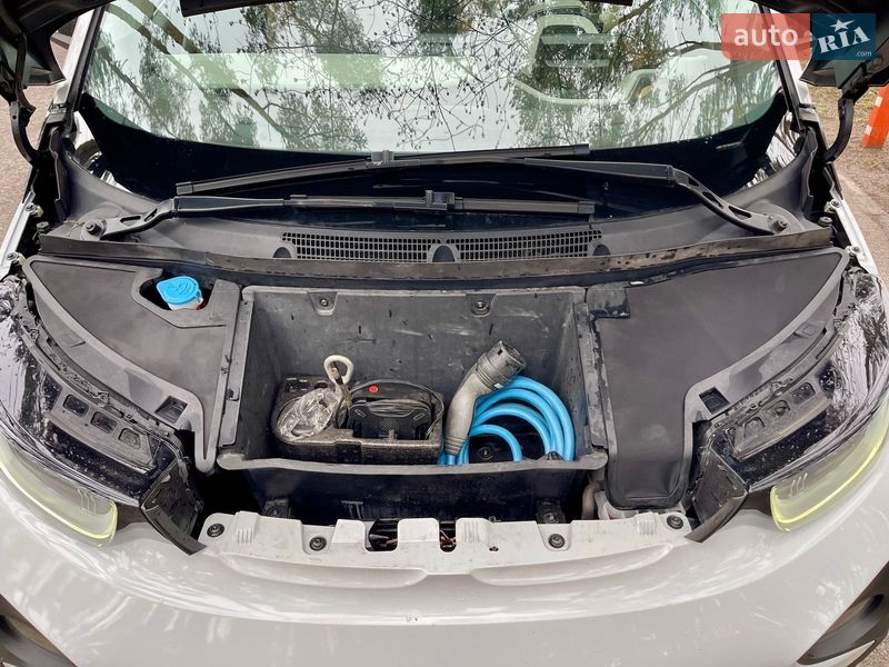 Хэтчбек BMW I3 2016 в Киеве