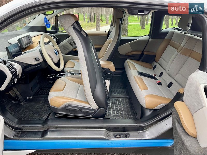 Хэтчбек BMW I3 2016 в Киеве