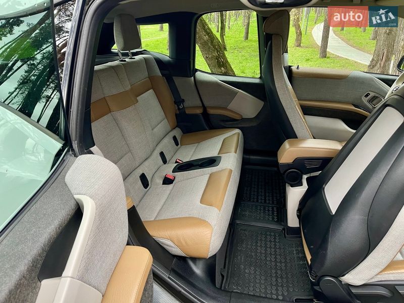 Хэтчбек BMW I3 2016 в Киеве