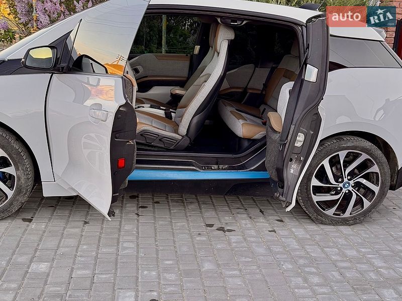 Хэтчбек BMW I3 2015 в Николаеве