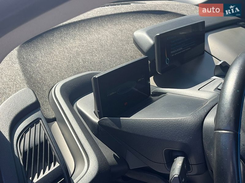 Хетчбек BMW I3 2014 в Горішніх Плавнях