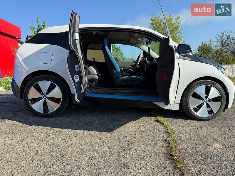 Хэтчбек BMW I3 2015 в Ладыжине