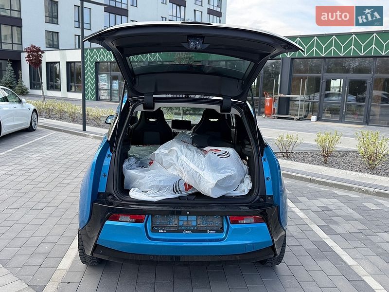 Хэтчбек BMW I3 2017 в Городке