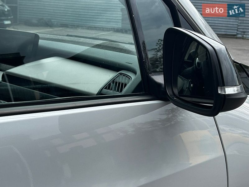 Хэтчбек BMW I3 2015 в Николаеве