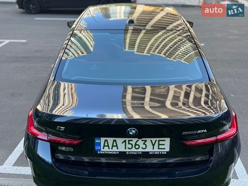 Седан BMW I3 2025 в Києві