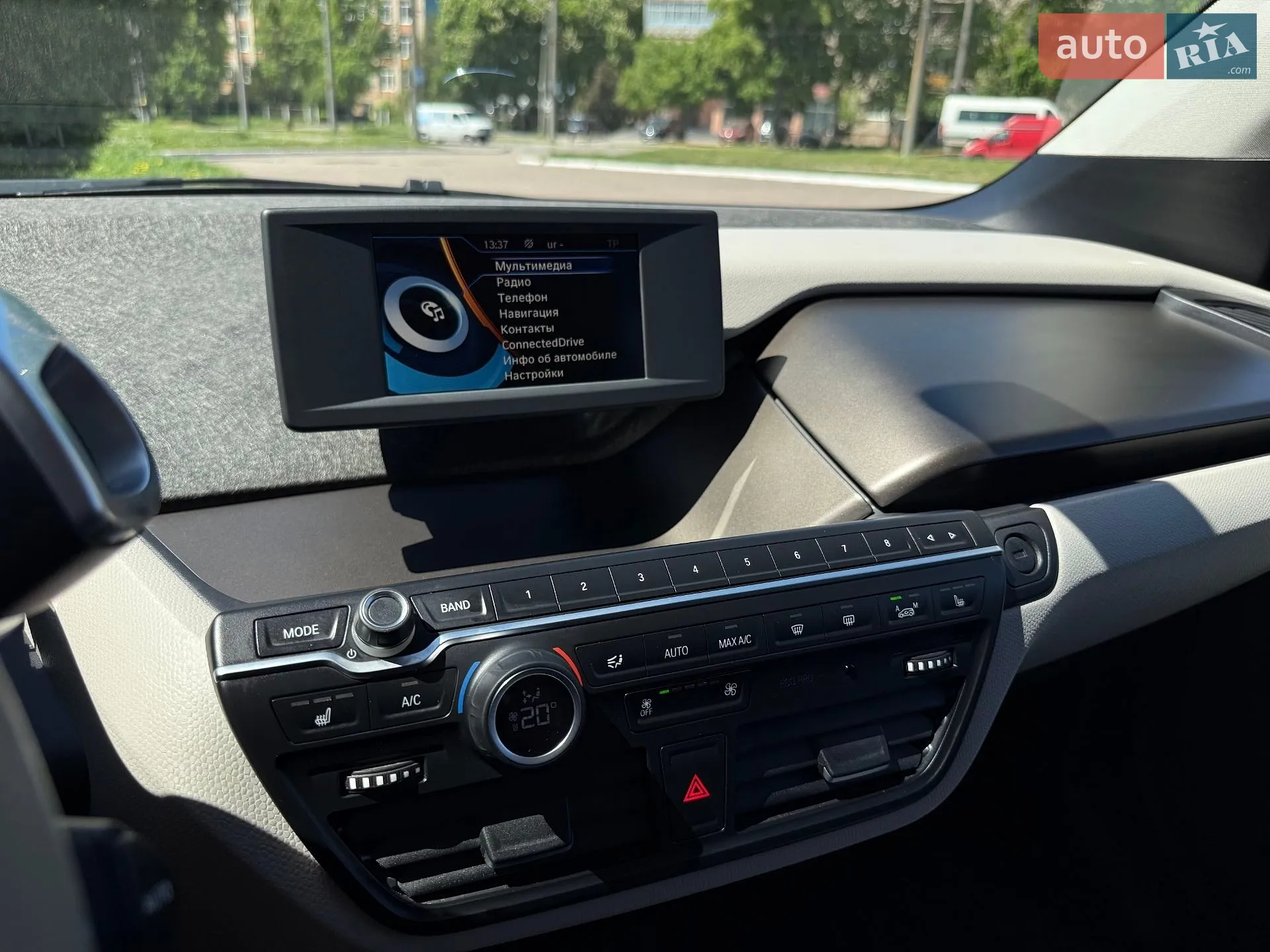 2016 BMW i3 - мініатюра 15