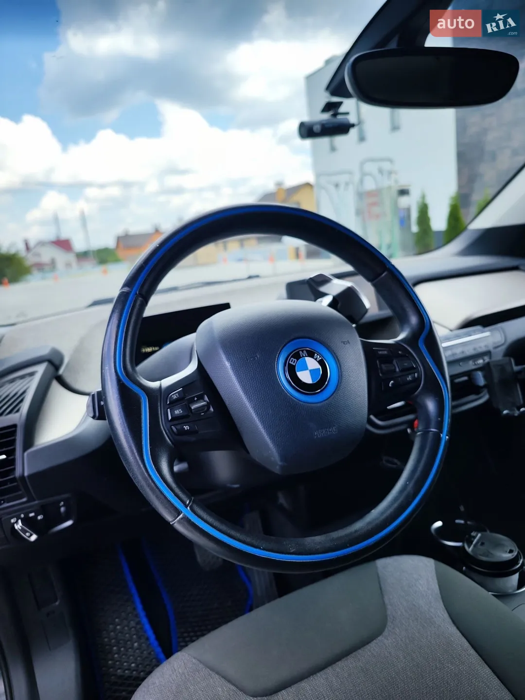 2015 BMW i3 - мініатюра 9