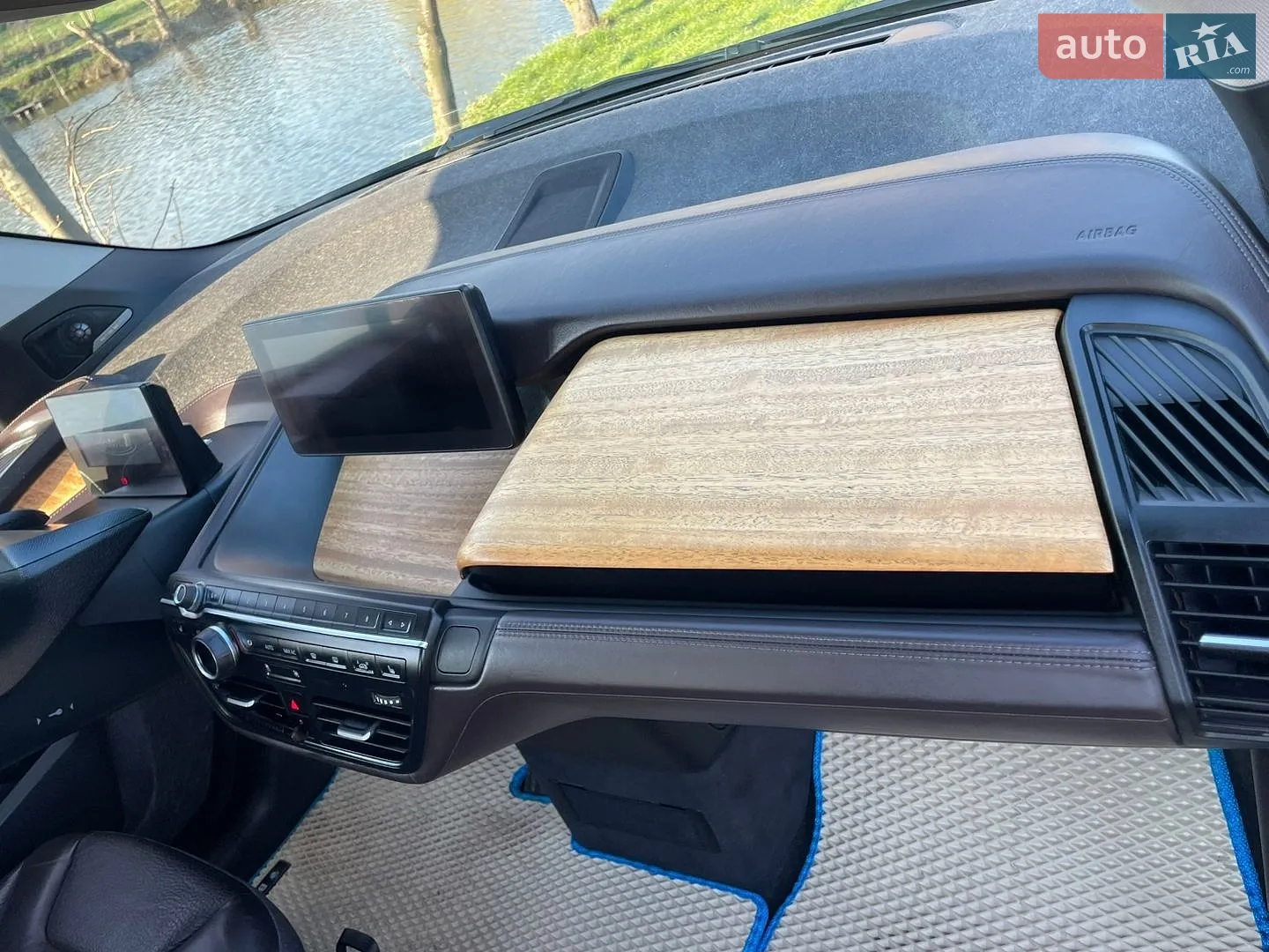 2016 BMW i3 - мініатюра 14
