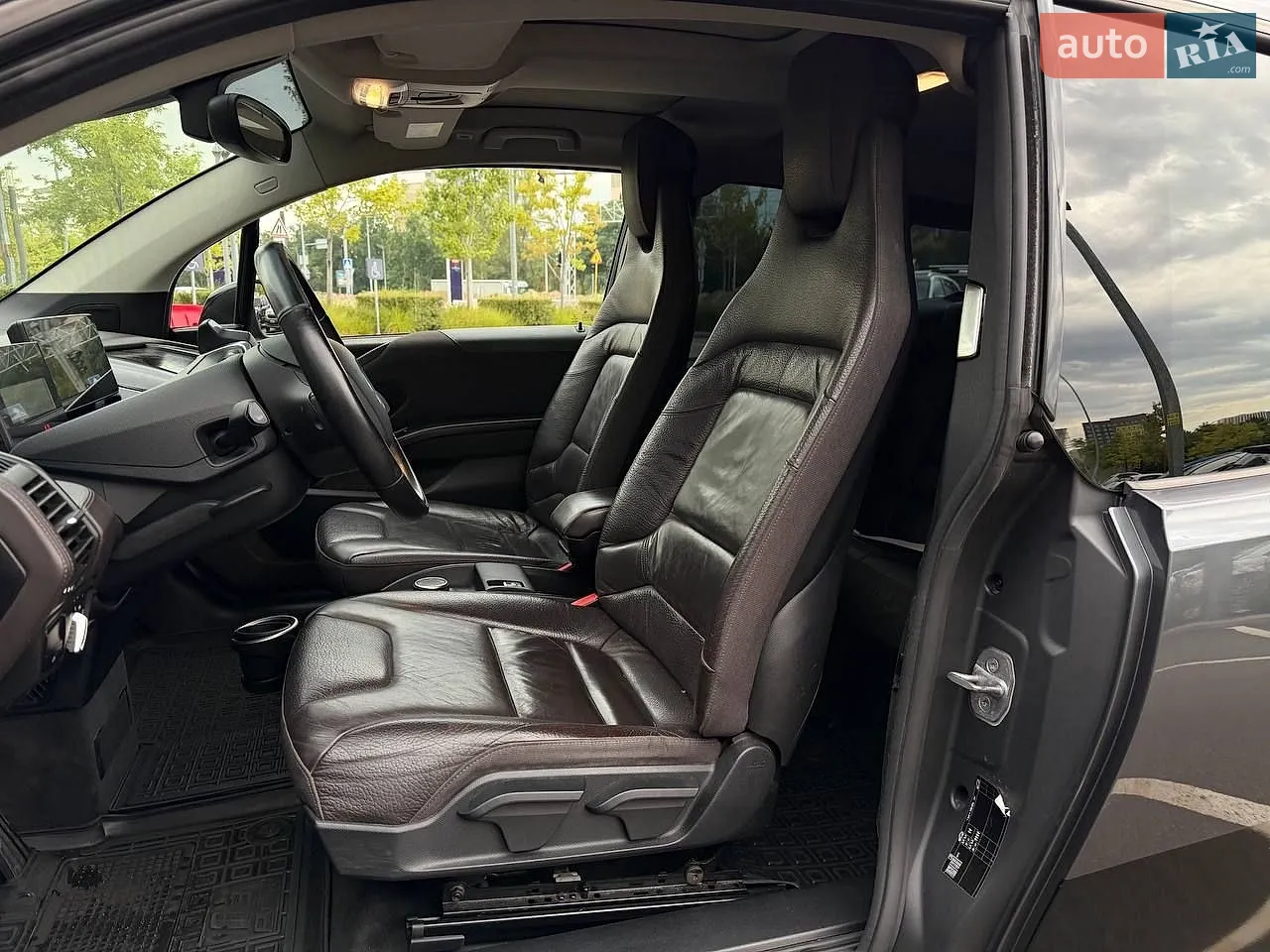 2016 BMW i3 - мініатюра 9