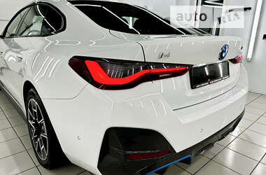 Купе BMW i4 2022 в Киеве