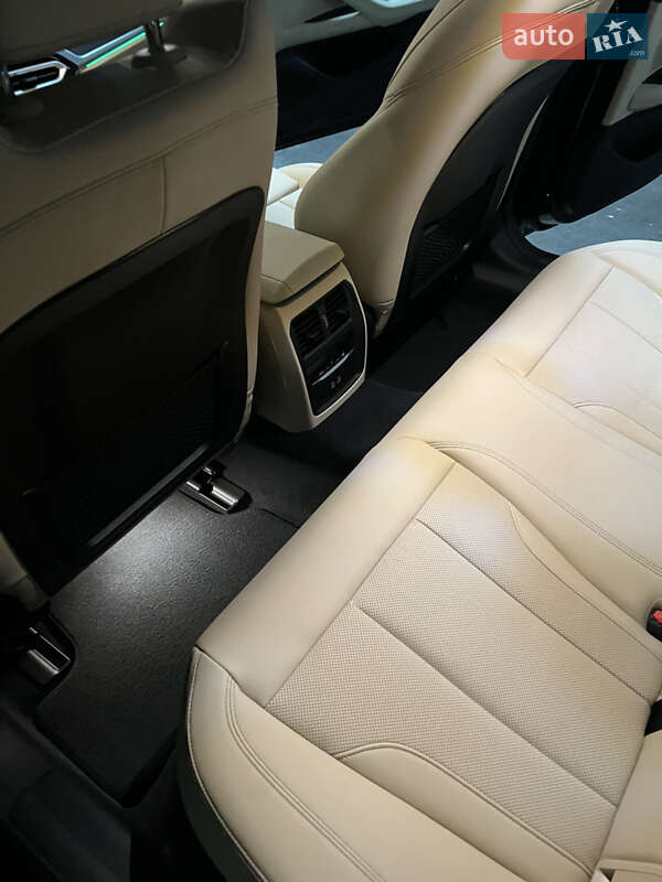 Купе BMW i4 2023 в Києві