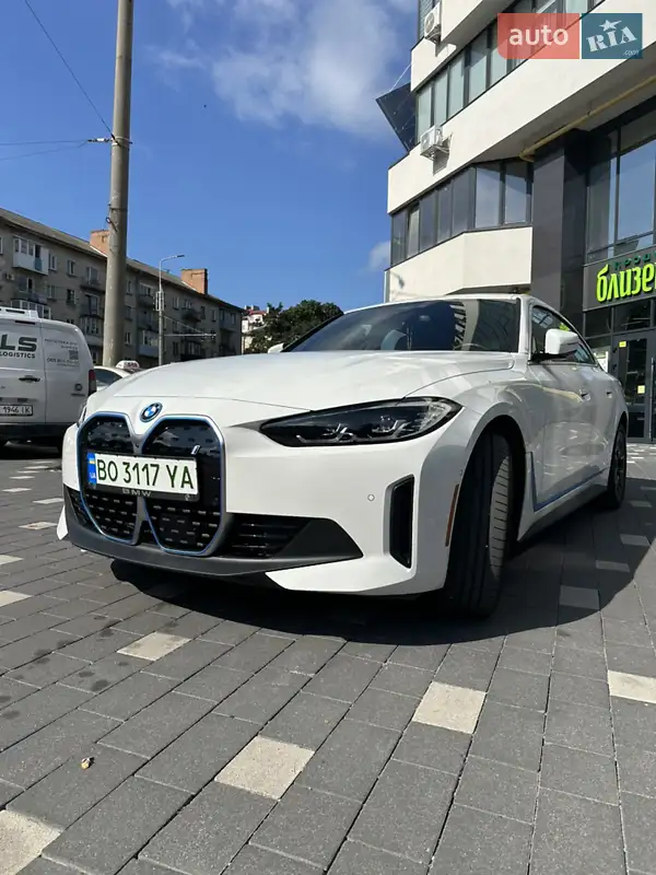 BMW i4 2023