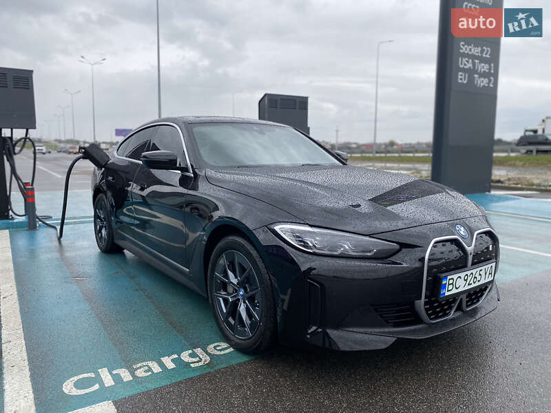 Купе BMW i4 2023 в Львове