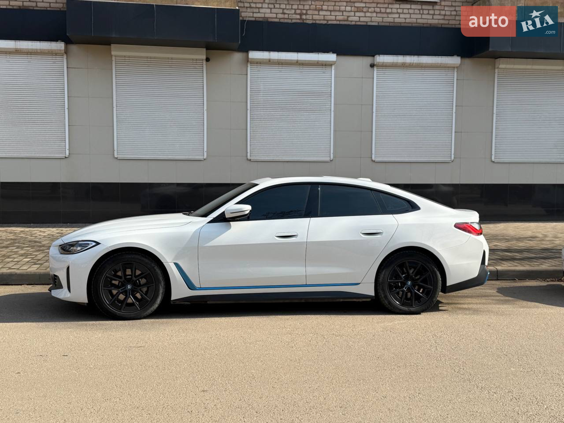 2022 BMW i4 - мініатюра 11