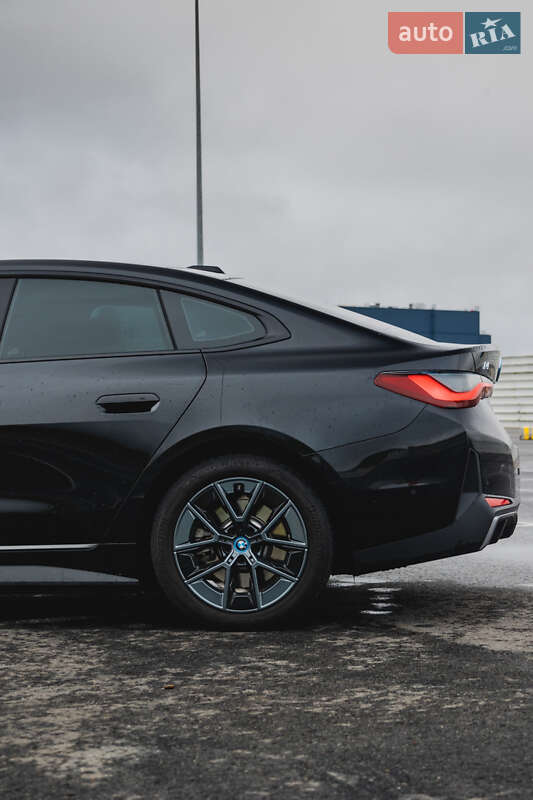 Купе BMW i4 2023 в Львові