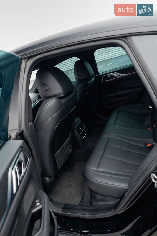 Купе BMW i4 2023 в Львові