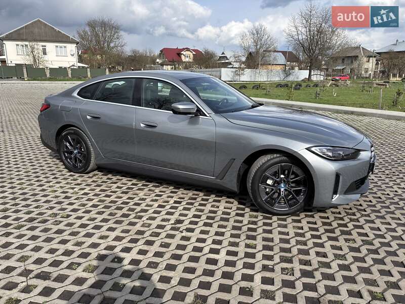 Купе BMW i4 2023 в Коломые