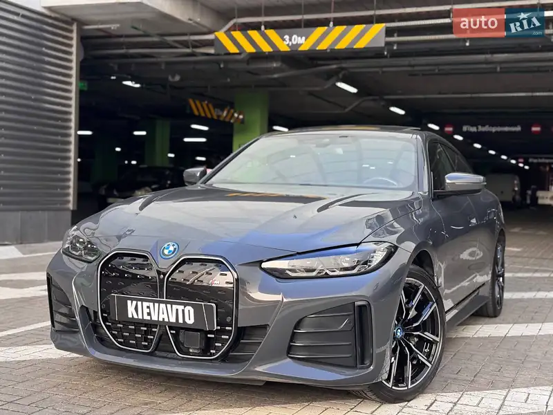 Купе BMW i4 2022 в 