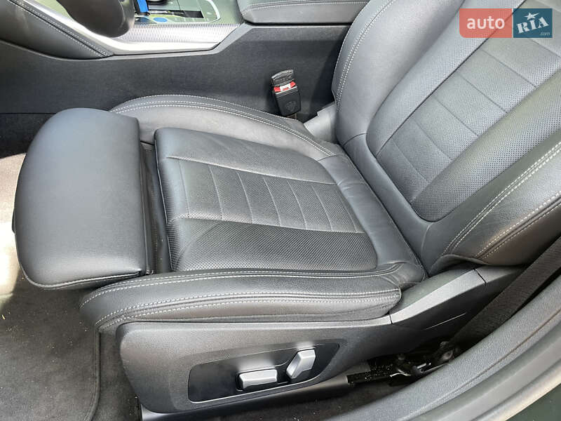 Купе BMW i4 2023 в Києві