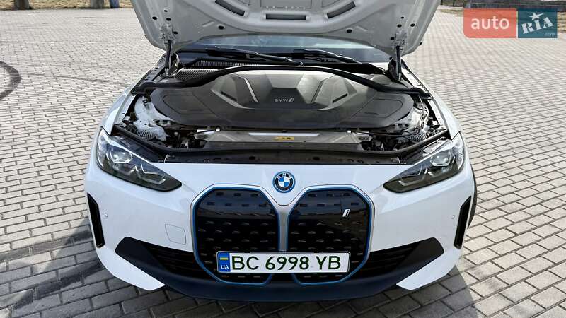 Купе BMW i4 2023 в Львові