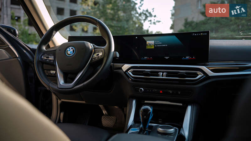 Купе BMW i4 2022 в Киеве фото 15 Купе BMW i4 2022 в Киеве