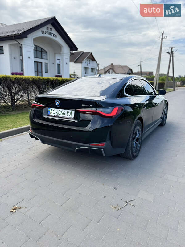 Купе BMW i4 2023 в Иршаве
