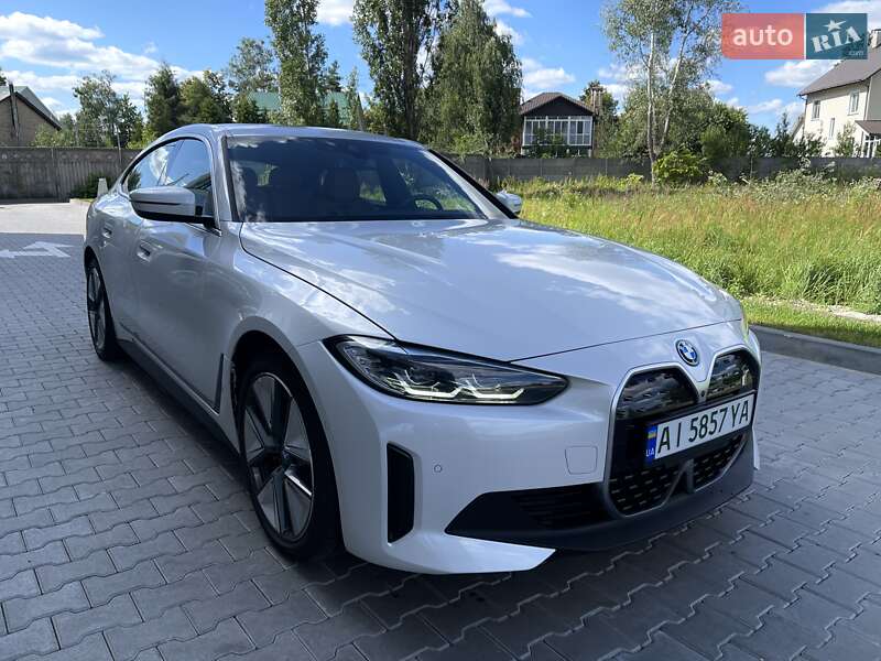 Купе BMW i4 2022 в Киеве