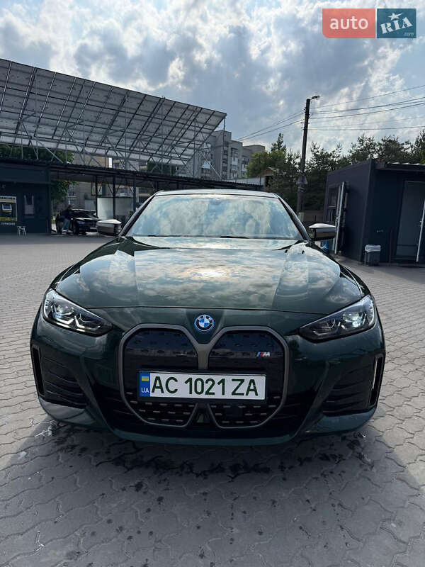 BMW i4 2023