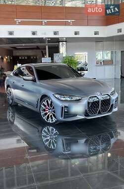 Купе BMW i4 2022 в Дніпрі