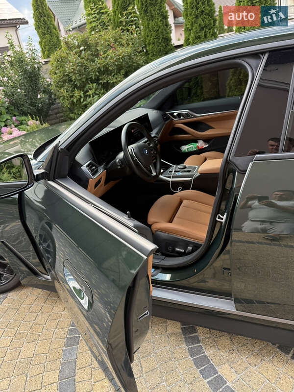 Купе BMW i4 2023 в Львове