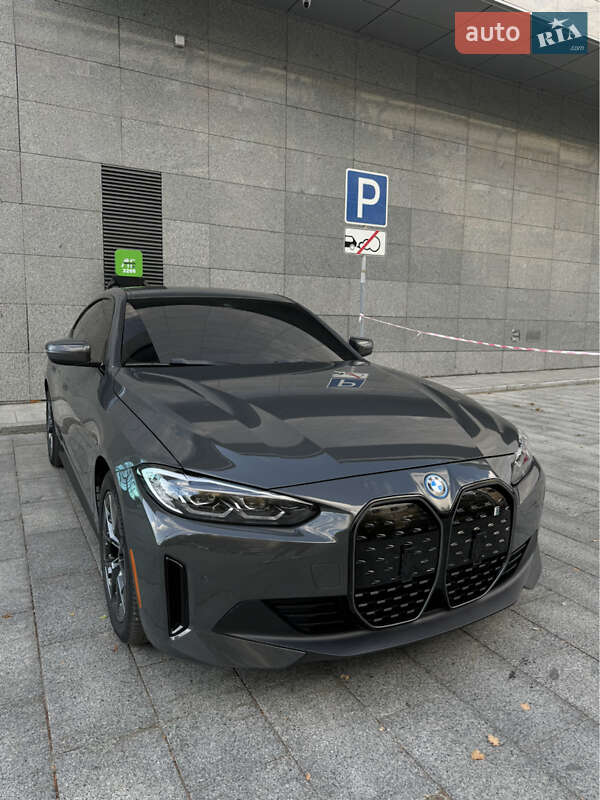 Купе BMW i4 2022 в Киеве