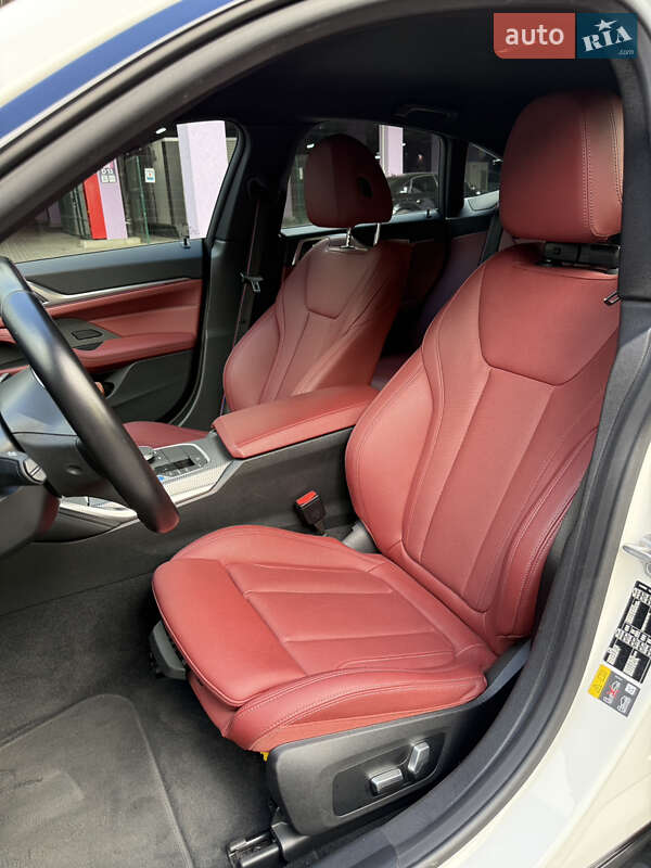 Купе BMW i4 2023 в Киеве фото 12 Купе BMW i4 2023 в Киеве