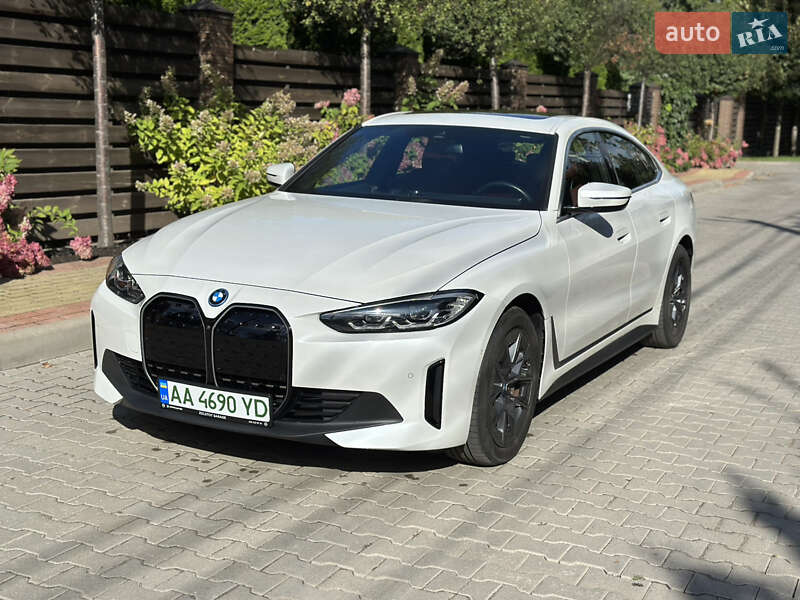 Купе BMW i4 2023 в Киеве