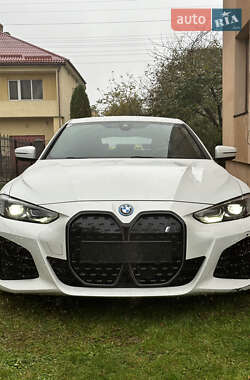 Купе BMW i4 2023 в Львове