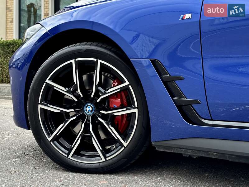 Купе BMW i4 2022 в Києві