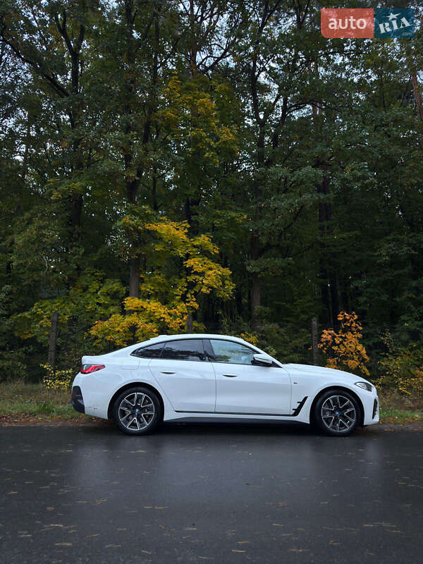 Купе BMW i4 2024 в Львове