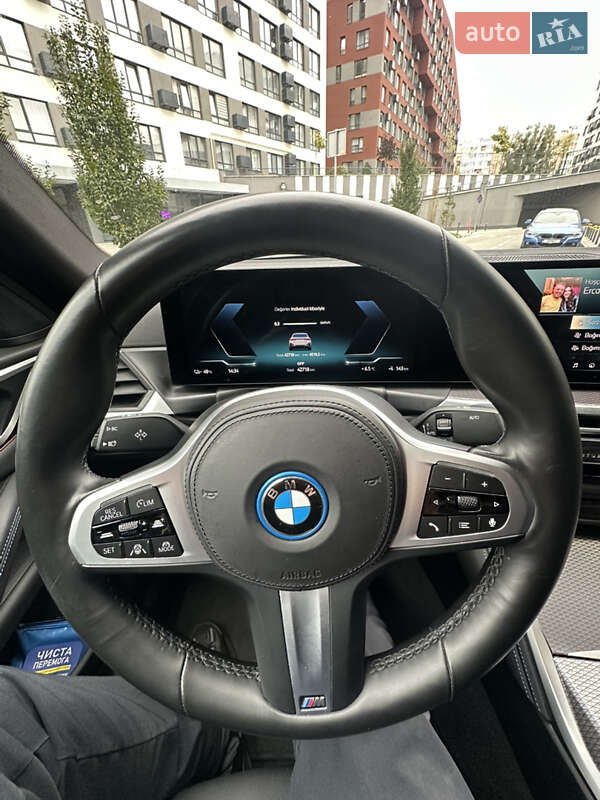 Купе BMW i4 2024 в Львове