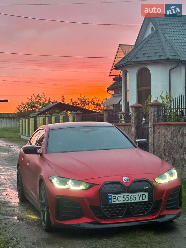 Купе BMW i4 2022 в Львове