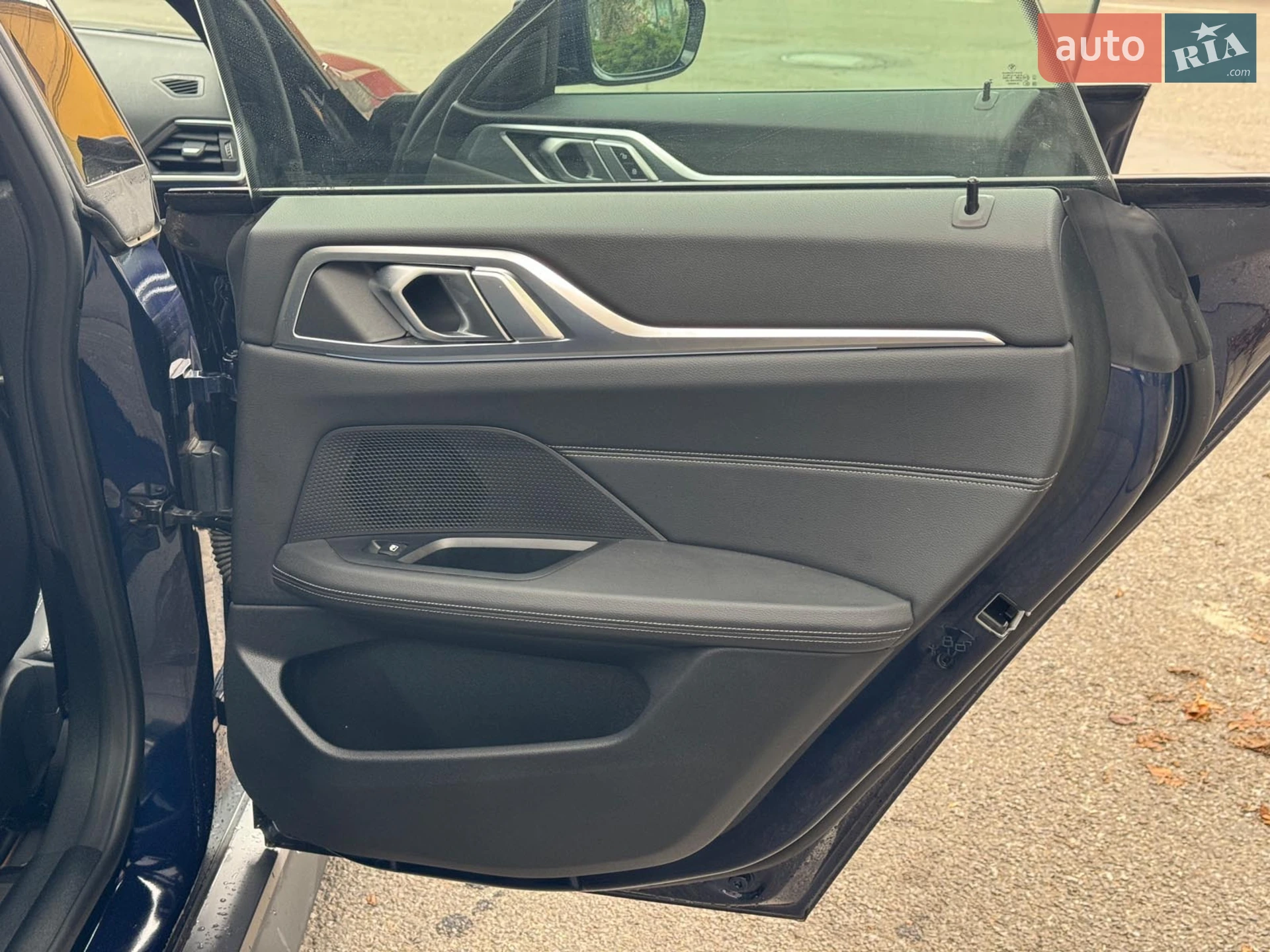2023 BMW i4 - мініатюра 26