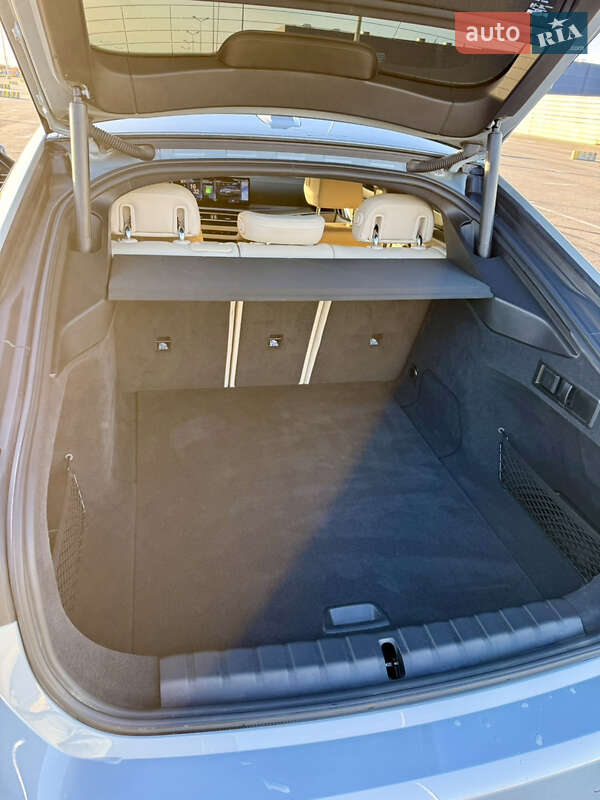 Купе BMW i4 2022 в Львове