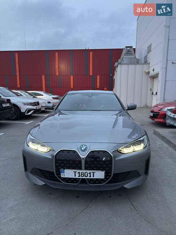 Купе BMW i4 2023 в Киеве фото 3 Купе BMW i4 2023 в Киеве