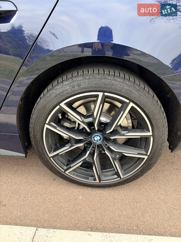 Купе BMW i4 2023 в Киеве