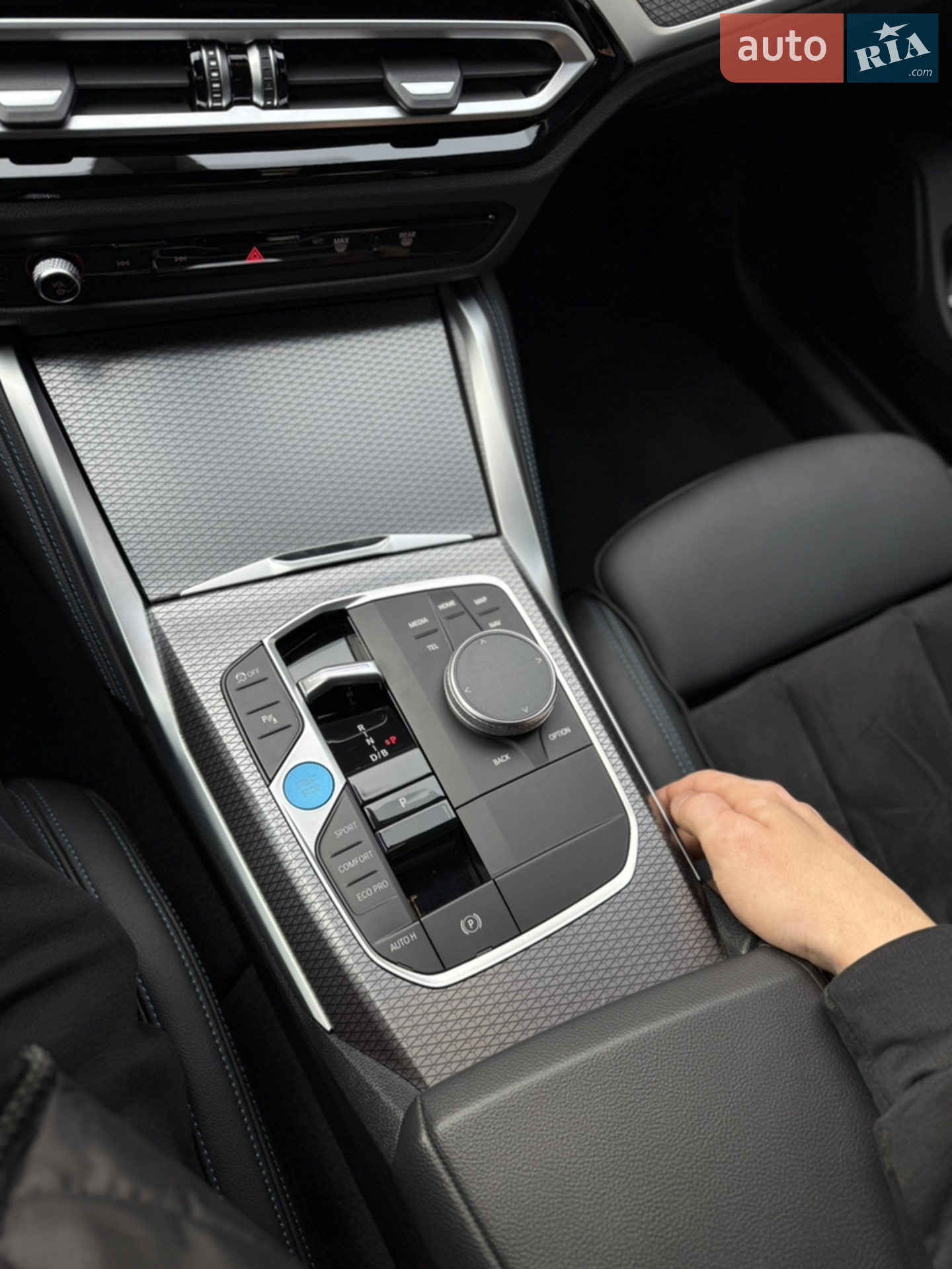 2023 BMW i4 - мініатюра 20