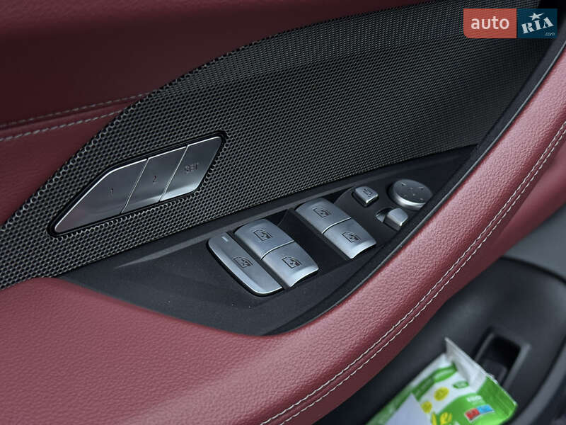 Купе BMW i4 2024 в Киеве фото 22 Купе BMW i4 2024 в Киеве