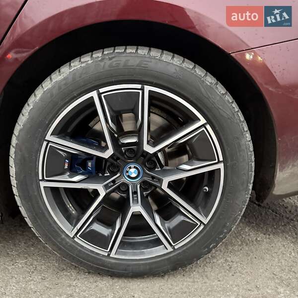 Купе BMW i4 2022 в Львове