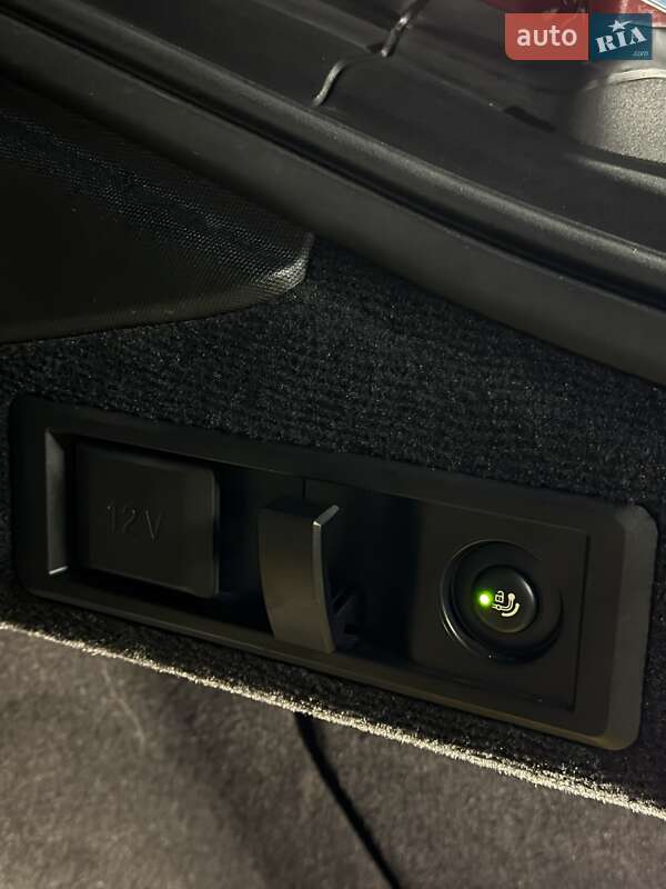 Купе BMW i4 2022 в Львове