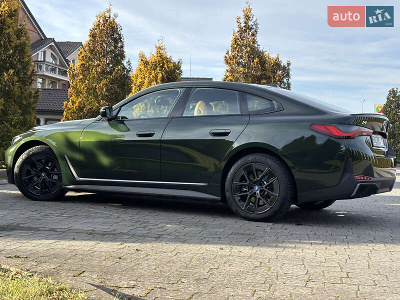 Купе BMW i4 2022 в Львове