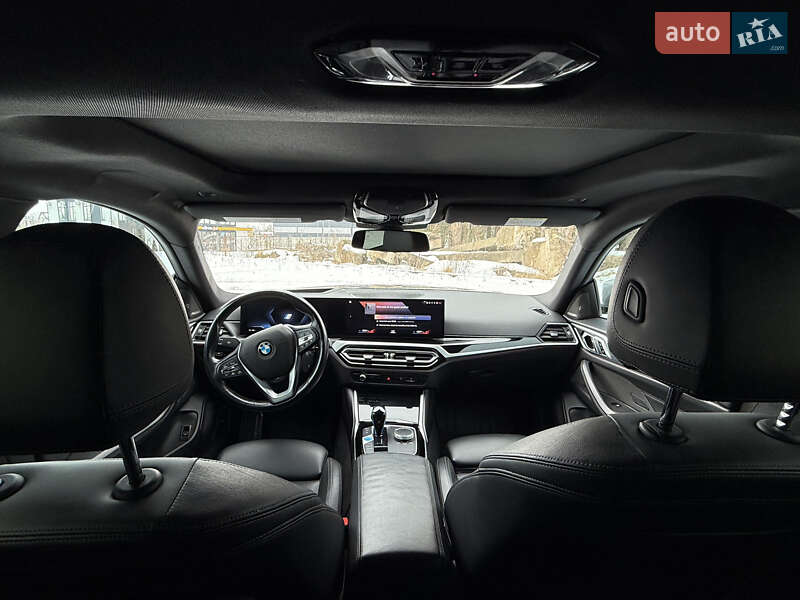 Купе BMW i4 2022 в Самборе