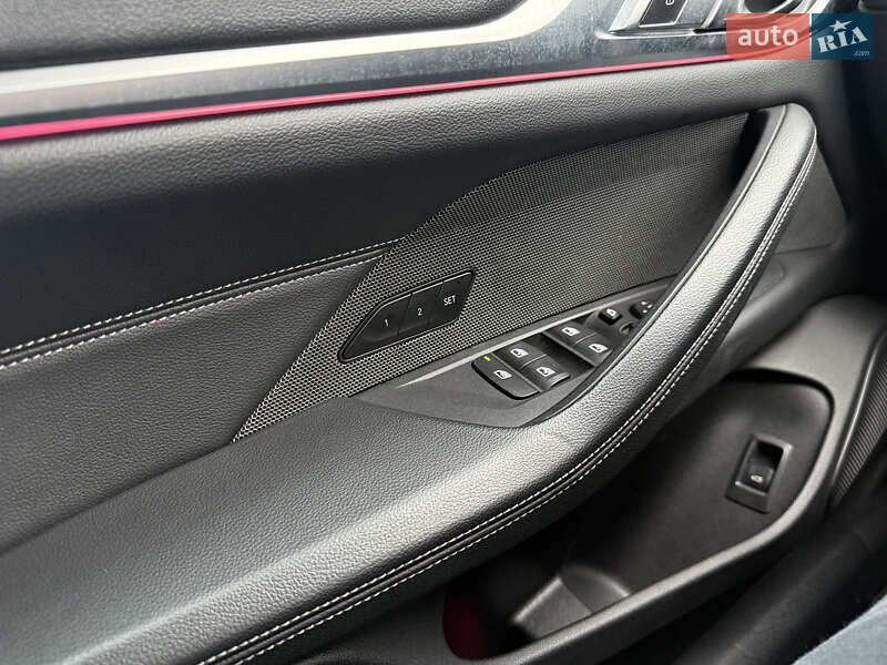 Купе BMW i4 2022 в Самборе