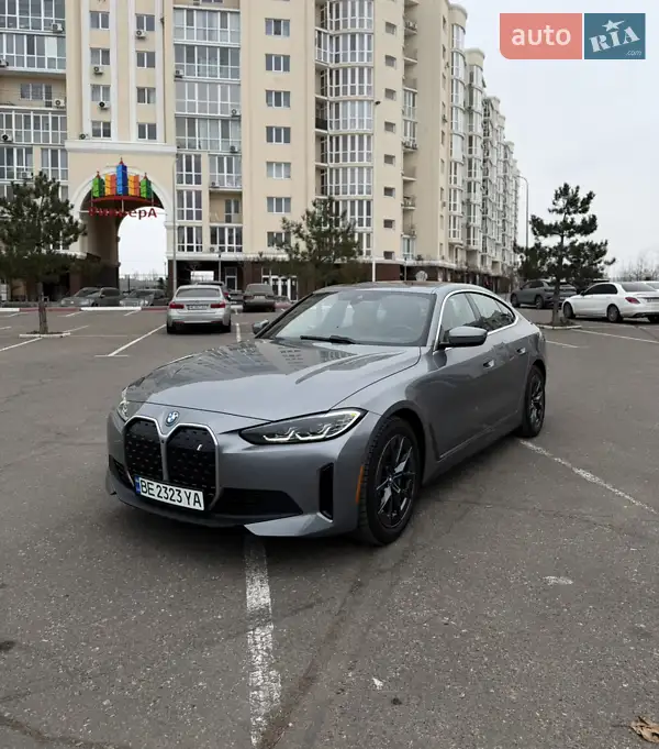 BMW i4 2023